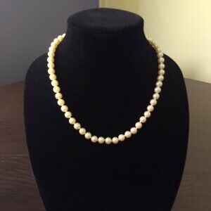 Avon Faux Pearl Knotted Necklace Gold Tone Fish Hook Clasp Classic Quiet Luxury